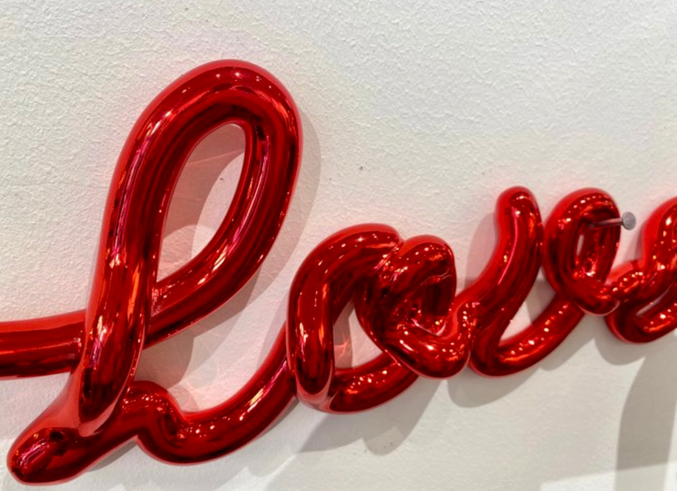 - LOVE (RED) - ISA (Italian Secret Artist)